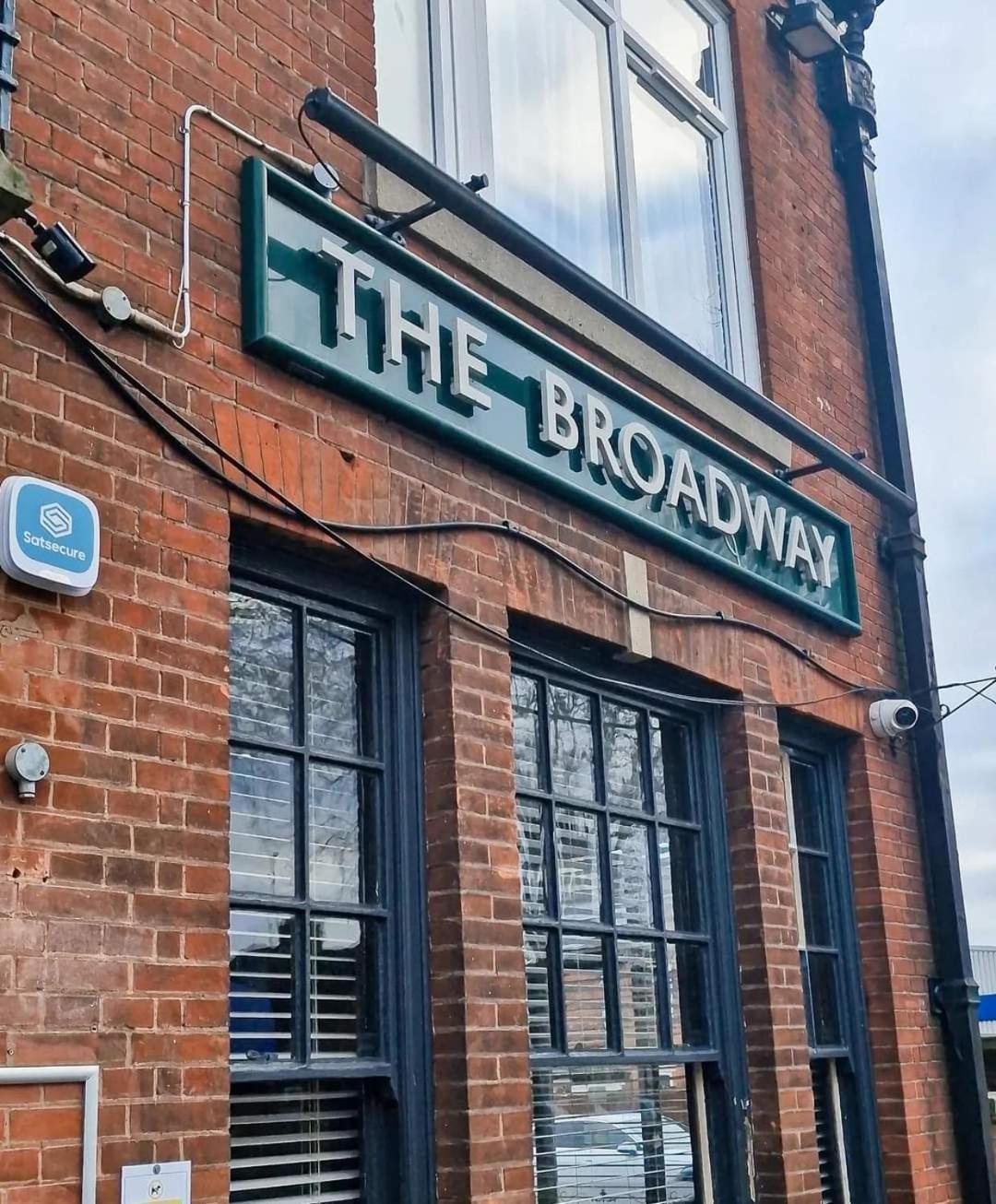 The Broadway Rooms Leicester Bagian luar foto