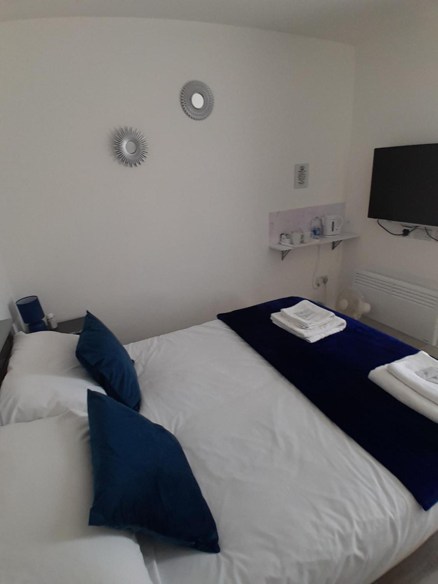 The Broadway Rooms Leicester Bagian luar foto