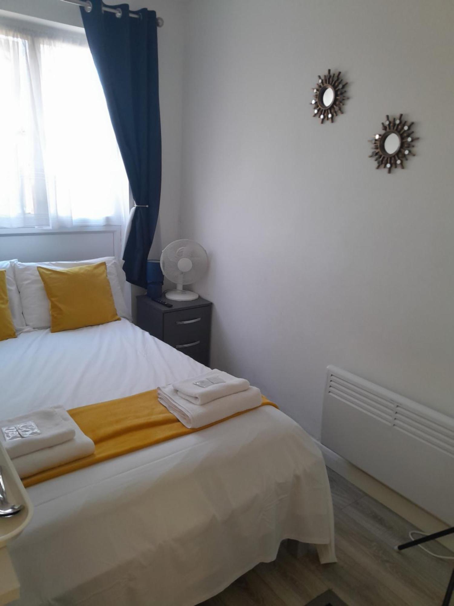 The Broadway Rooms Leicester Bagian luar foto