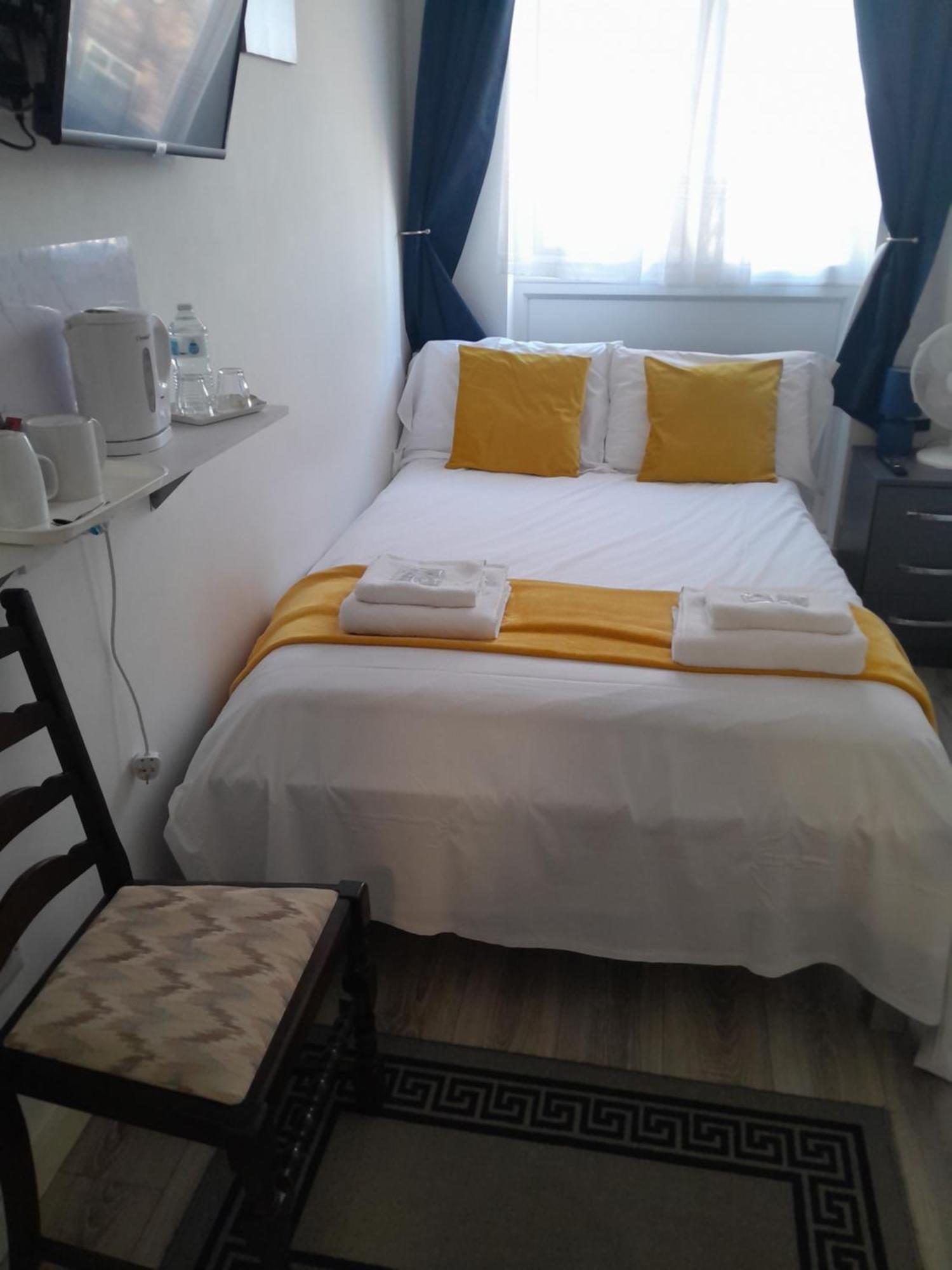 The Broadway Rooms Leicester Bagian luar foto