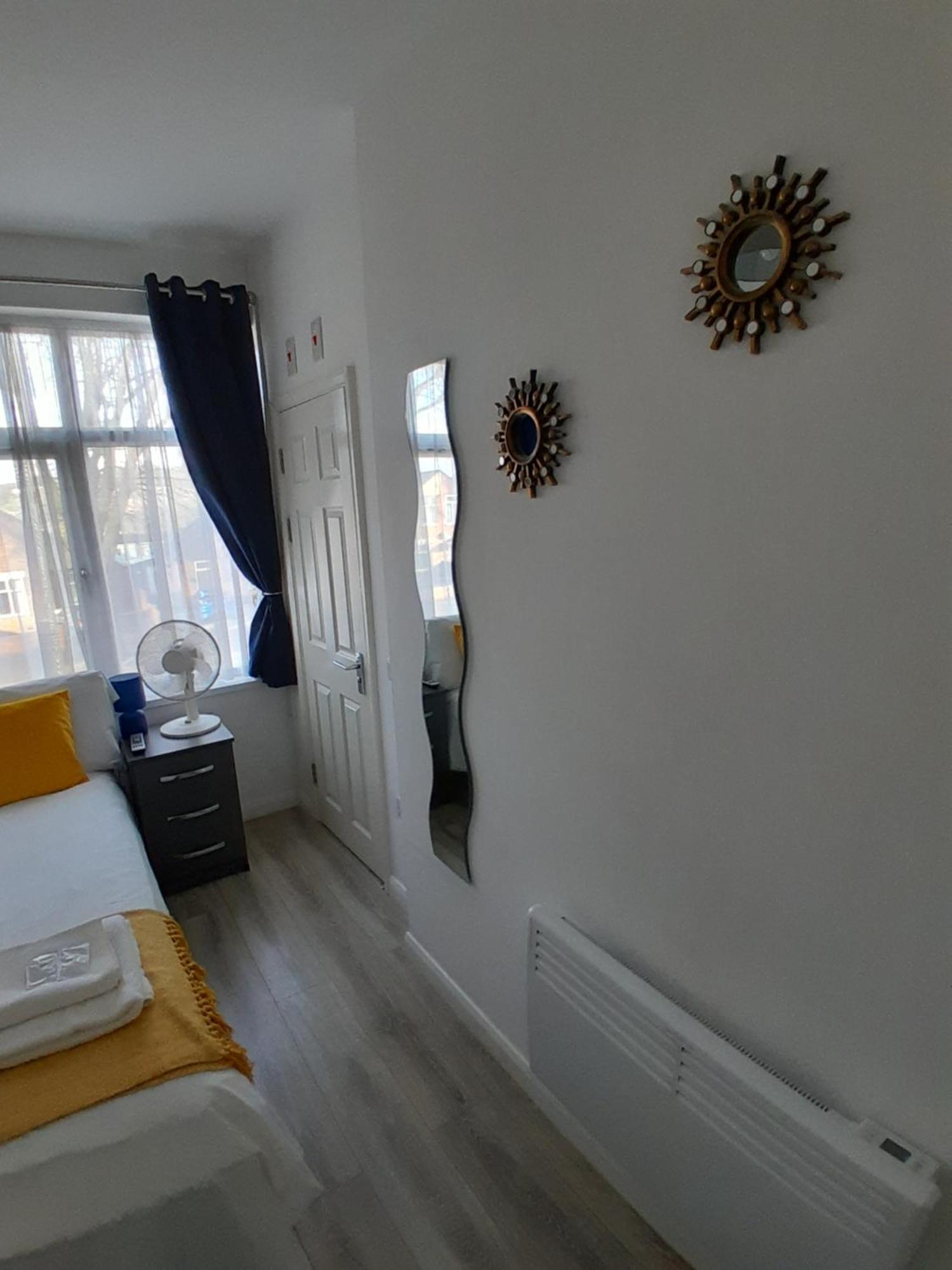 The Broadway Rooms Leicester Bagian luar foto