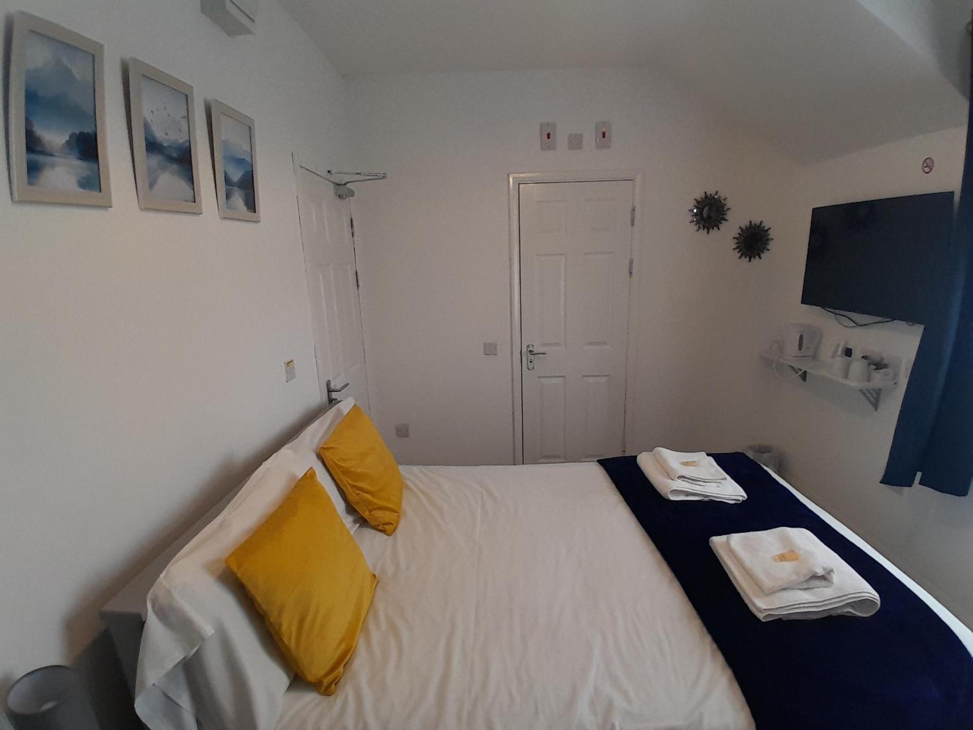 The Broadway Rooms Leicester Bagian luar foto