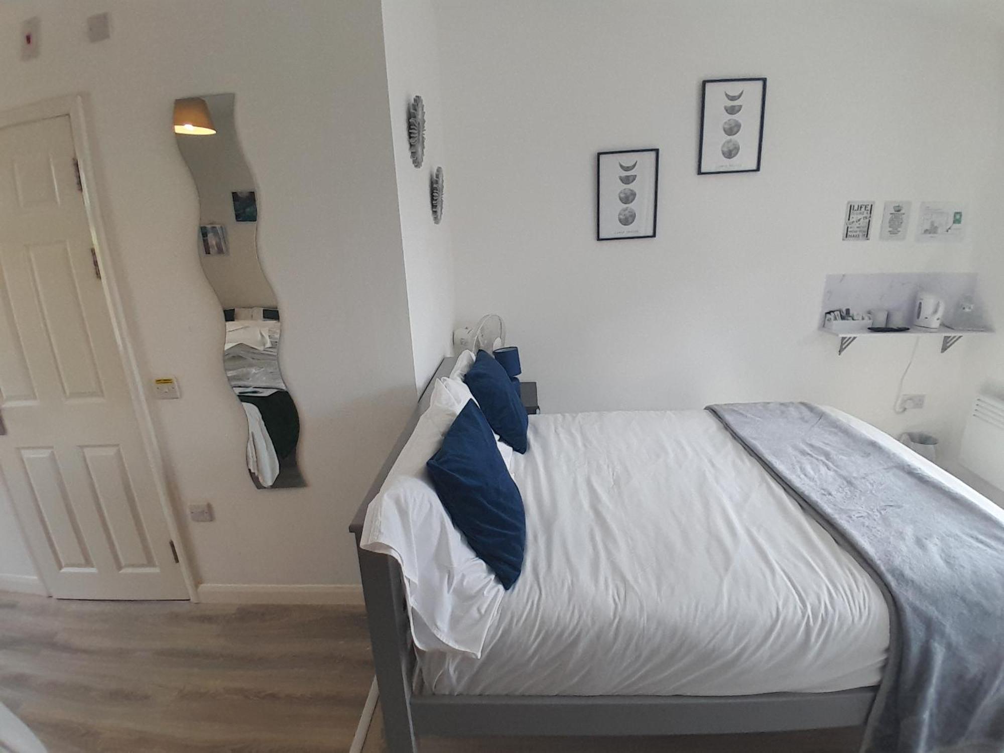 The Broadway Rooms Leicester Bagian luar foto